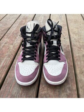 Air Jordan 1 Mid SE Purple/White/Black Mens Size 9.5